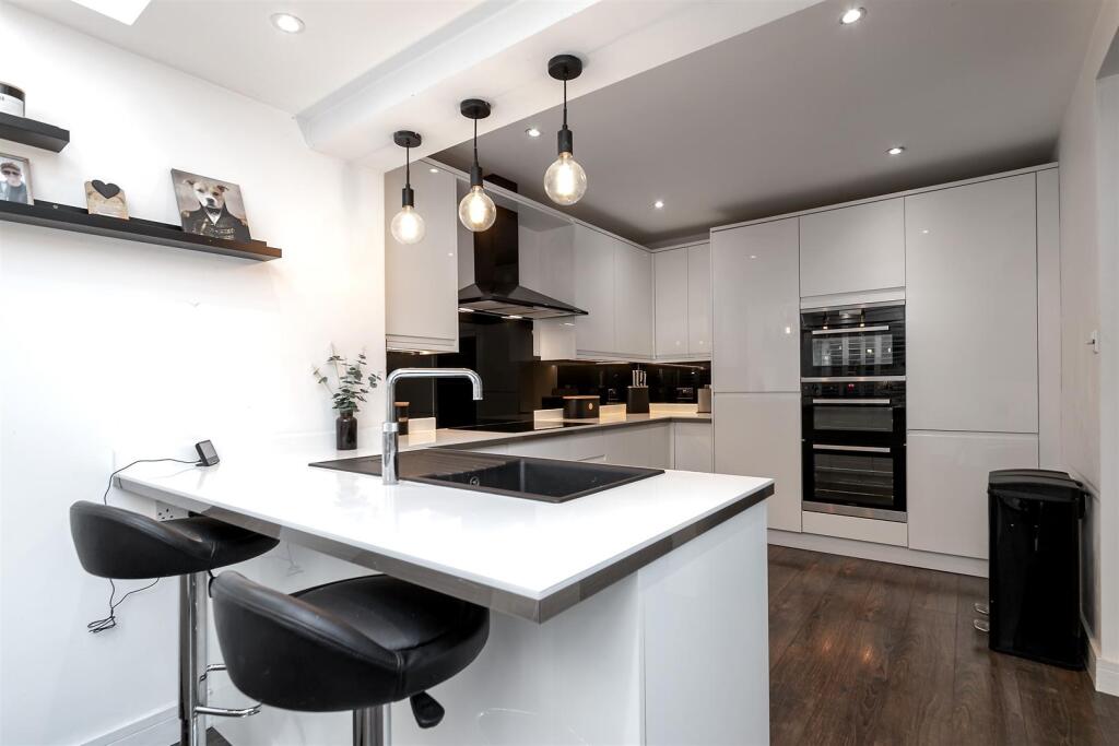 Additional property image - High Street, Sandridge, St. Albans