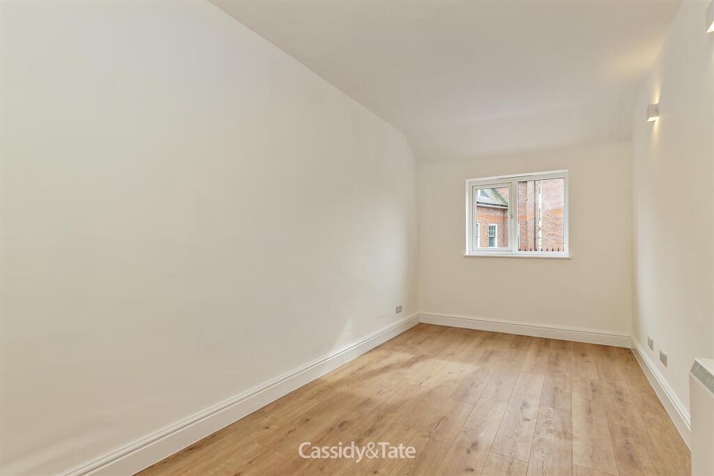 Additional property image - Victoria Road, Harpenden