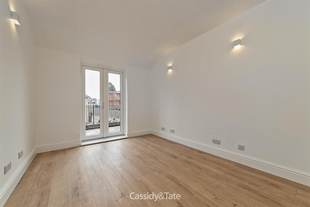 Additional property image - Victoria Road, Harpenden