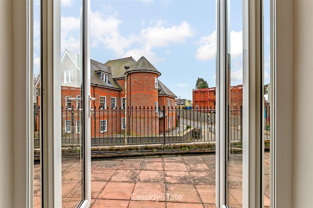 Additional property image - Victoria Road, Harpenden