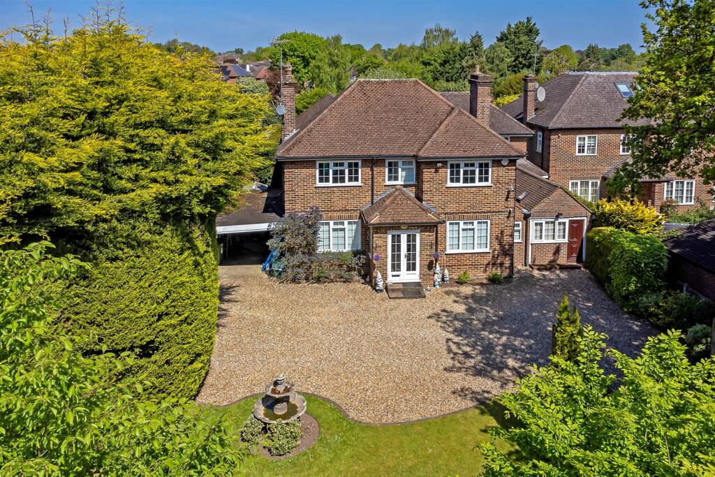 Main image of property: Sandpit Lane, St Albans