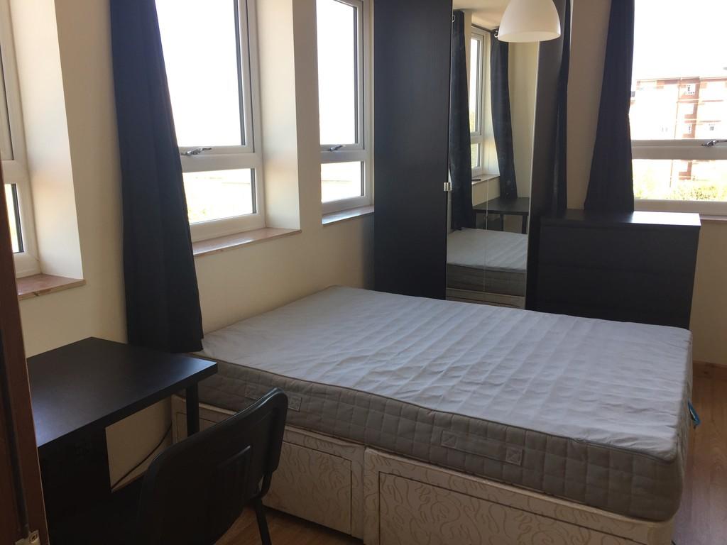 Main image of property: Queens Road Studio 12