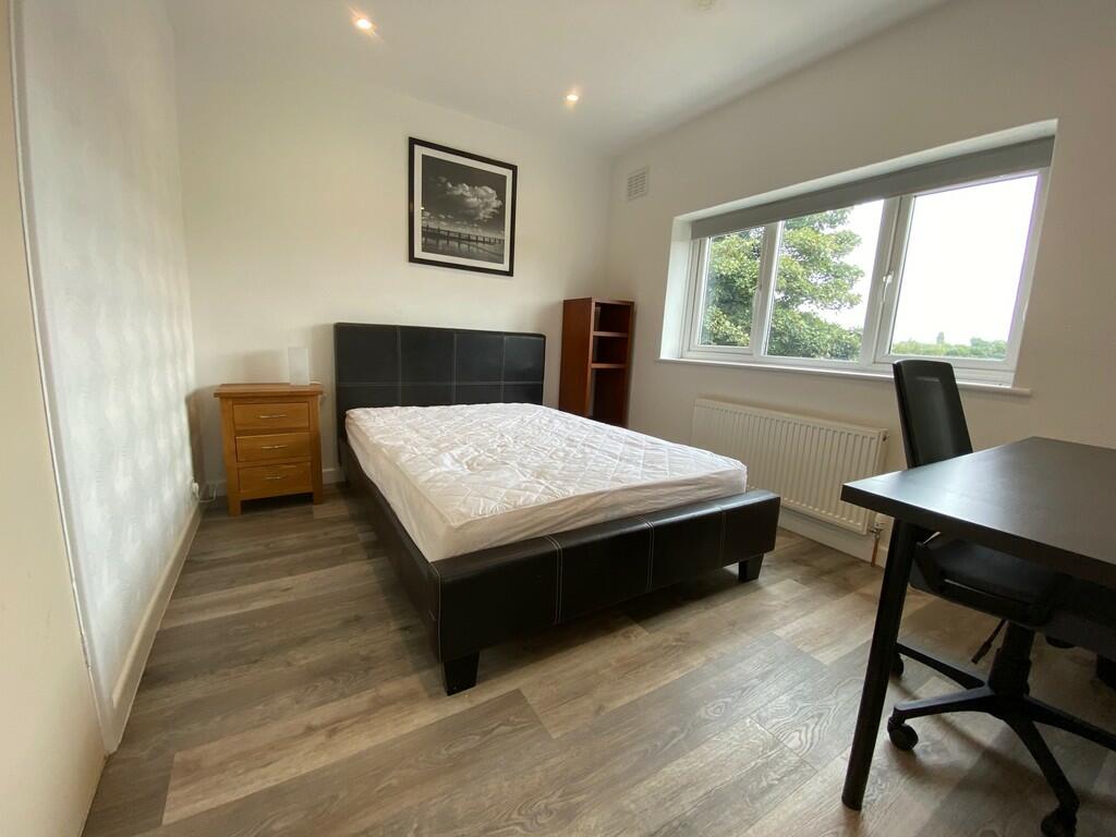 Additional property image - London Road