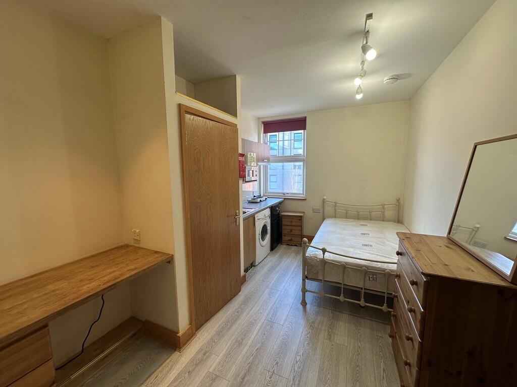 Main image of property: Queens Road, Studio 12, Coventry