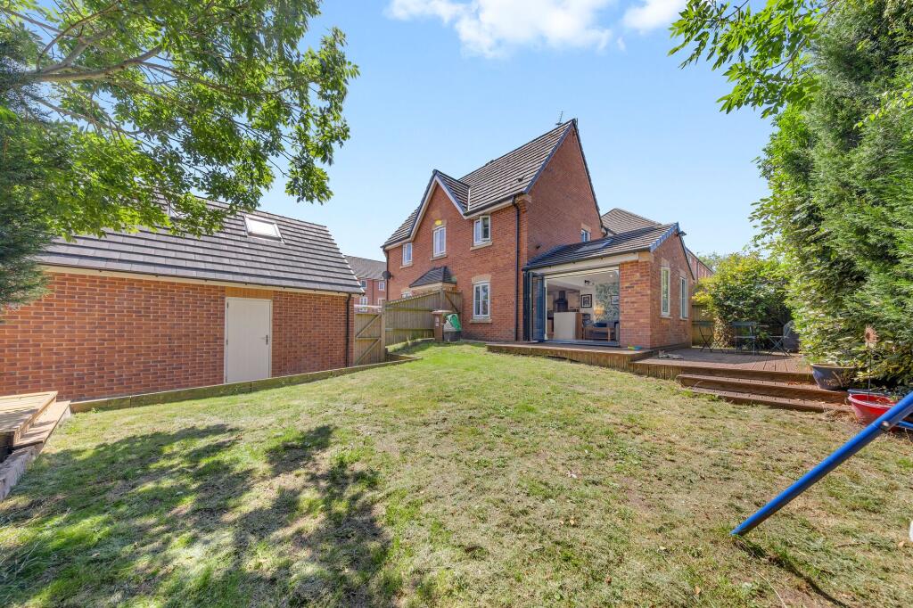 Main image of property: Peartree Crescent, Newton-Le-Willows, WA12