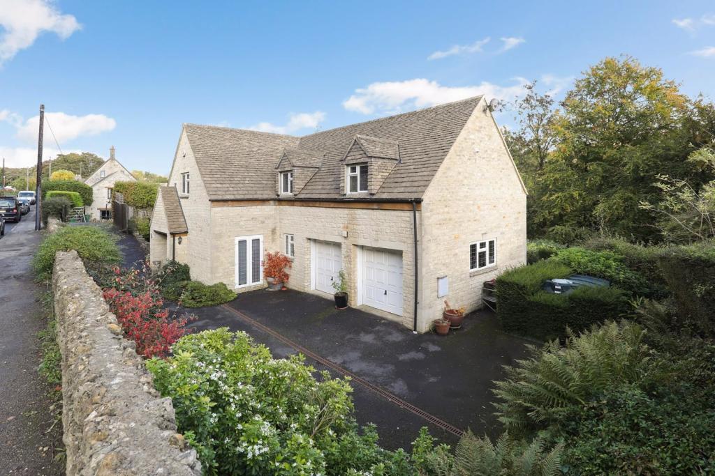 3 bedroom detached house for sale in Slad, Stroud, GL6