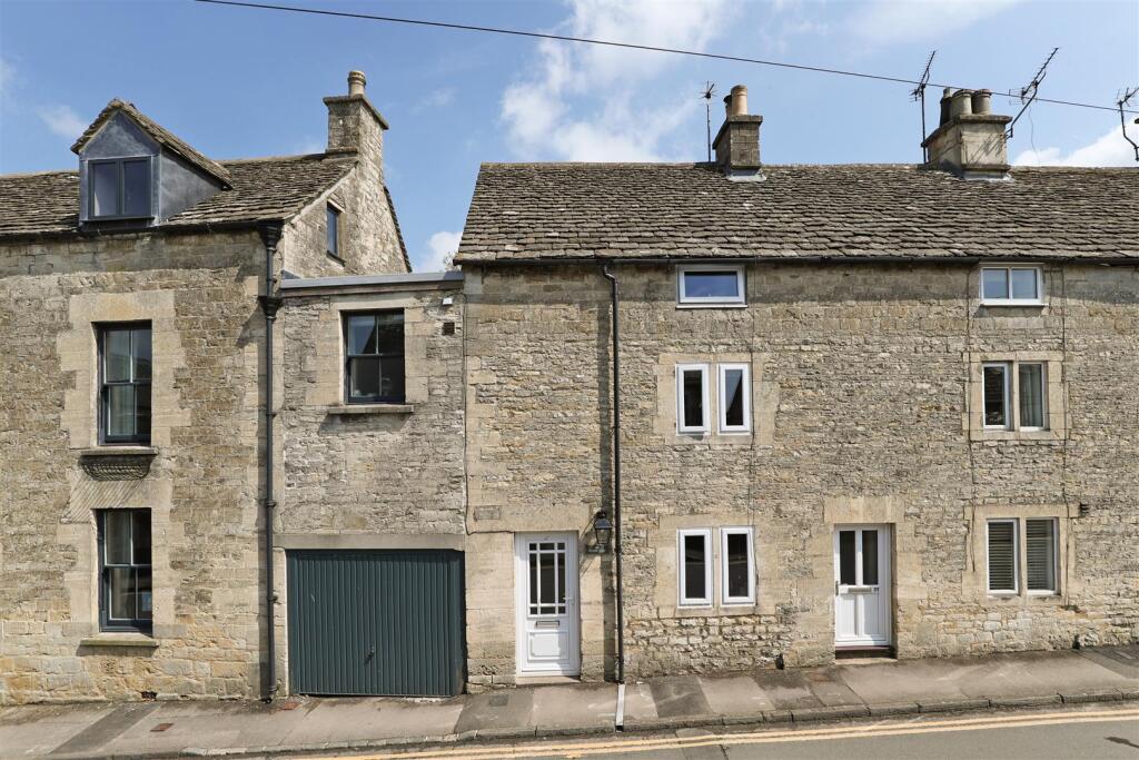 Main image of property: Tetbury Street, Minchinhampton, Stroud