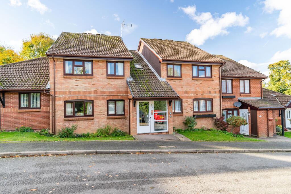 2 bedroom apartment for sale in Four Limes, Wheathampstead, St. Albans