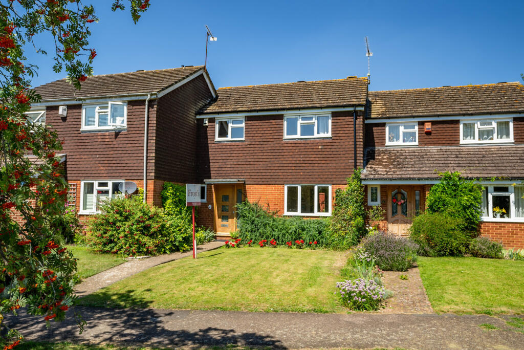 Main image of property: Parkfield Crescent, Kimpton, Hitchin, Hertfordshire, SG4