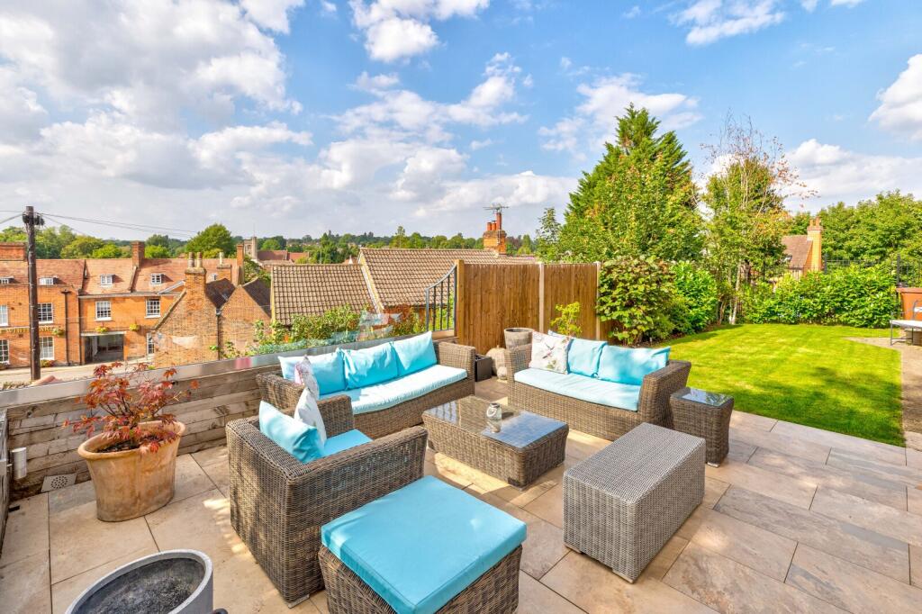 Main image of property: London Road, Welwyn, Hertfordshire, AL6