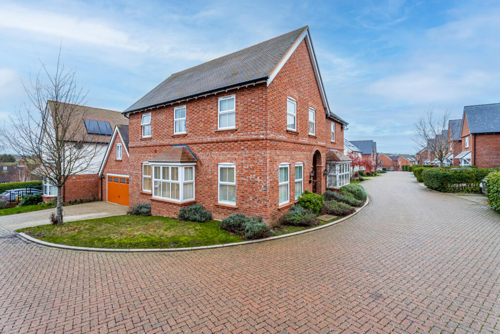 Main image of property: Probyn Close, Kimpton, Hitchin, Hertfordshire, SG4