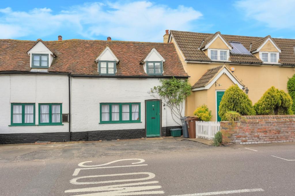 3 bedroom terraced house for sale in The Hill, Wheathampstead, St