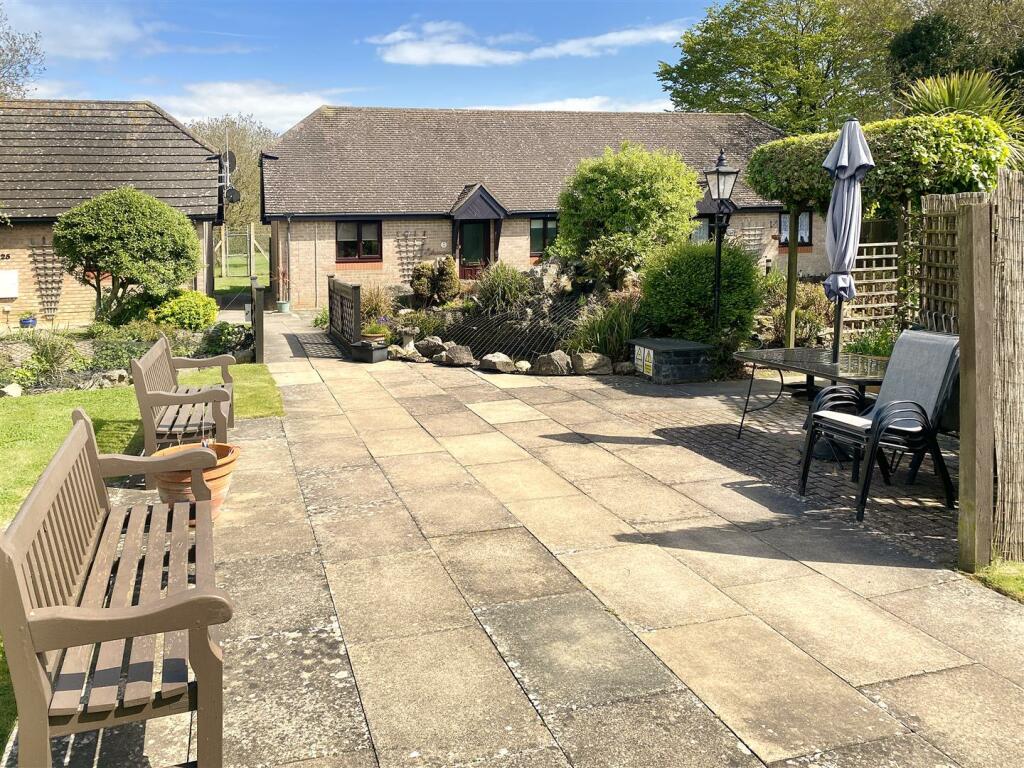 1 bedroom apartment for sale in Field House, Station Road, East Preston