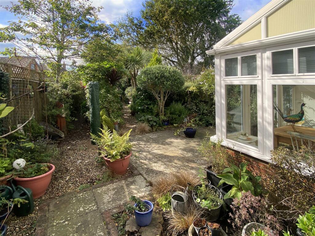 Additional property image - Elm Farm Cottages, Old Manor Road, Rustington