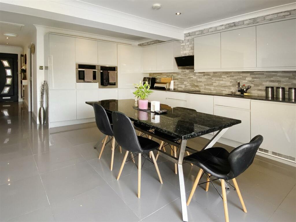 Additional property image - Southcourt Close, Rustington