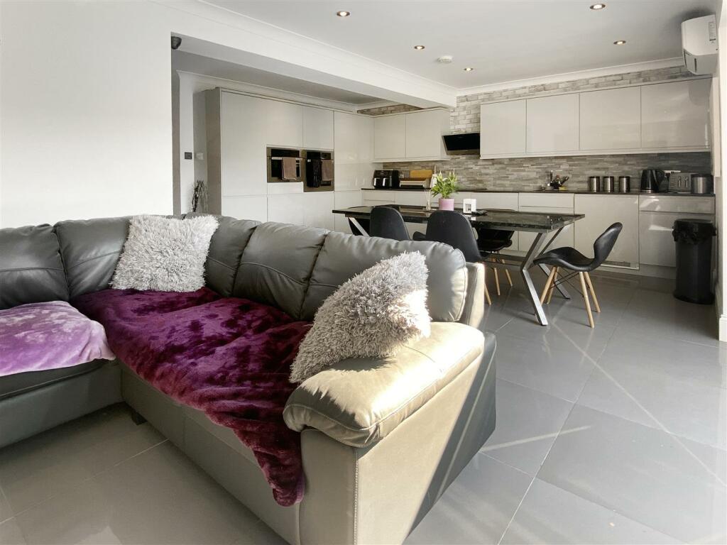 Additional property image - Southcourt Close, Rustington