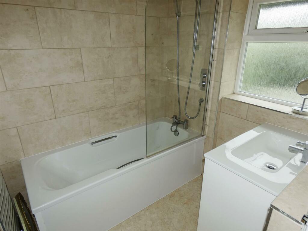Additional property image - Meadway, Sea Estate, Rustington