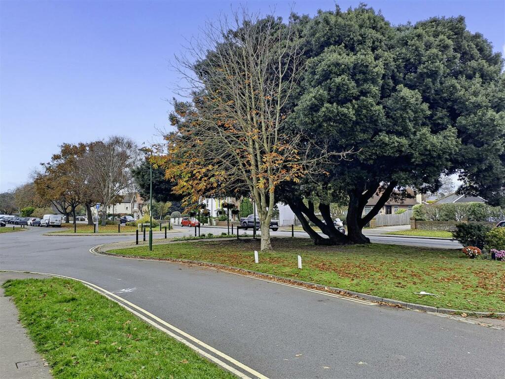 Additional property image - Whitecroft, Ash Lane, Rustington