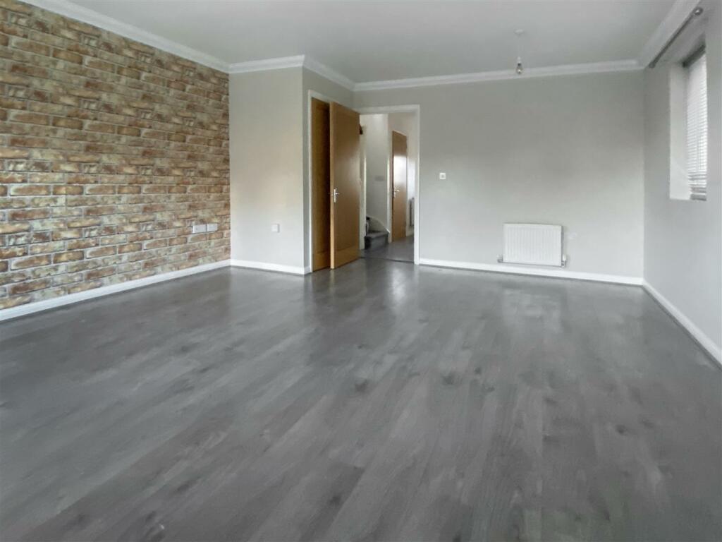 Additional property image - The Poplars, Littlehampton