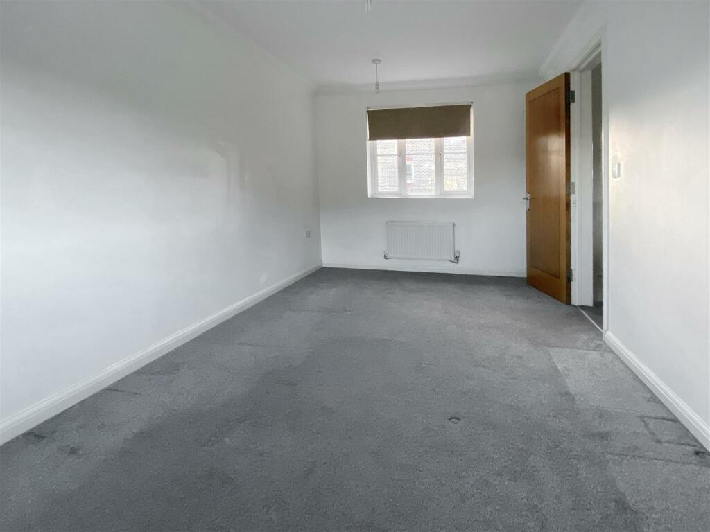 Additional property image - The Poplars, Littlehampton