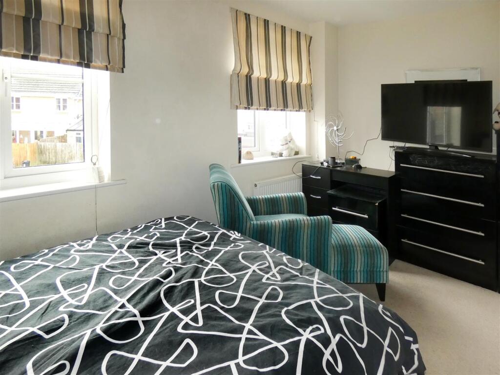 Additional property image - Cheal Way, Littlehampton