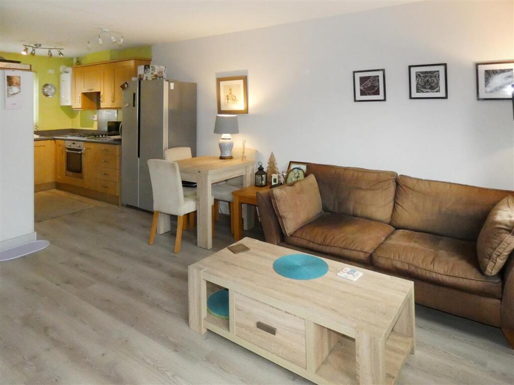 Additional property image - Cheal Way, Littlehampton