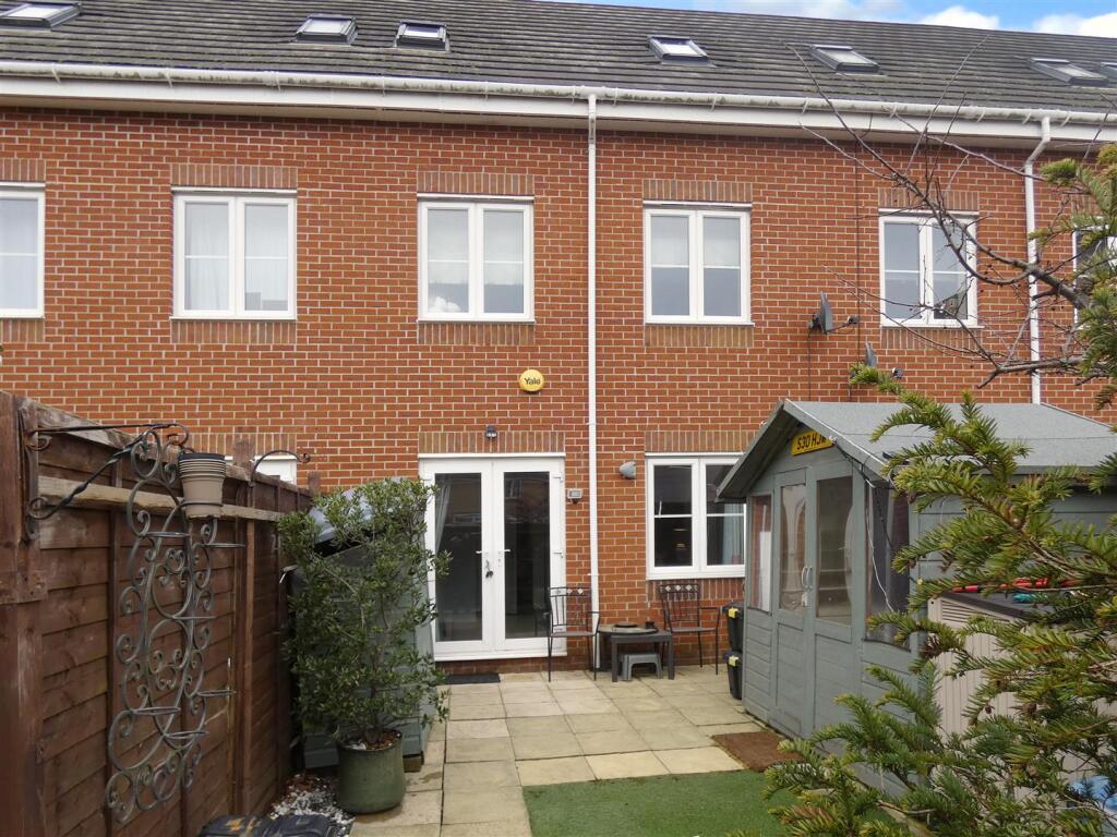 Additional property image - Cheal Way, Littlehampton