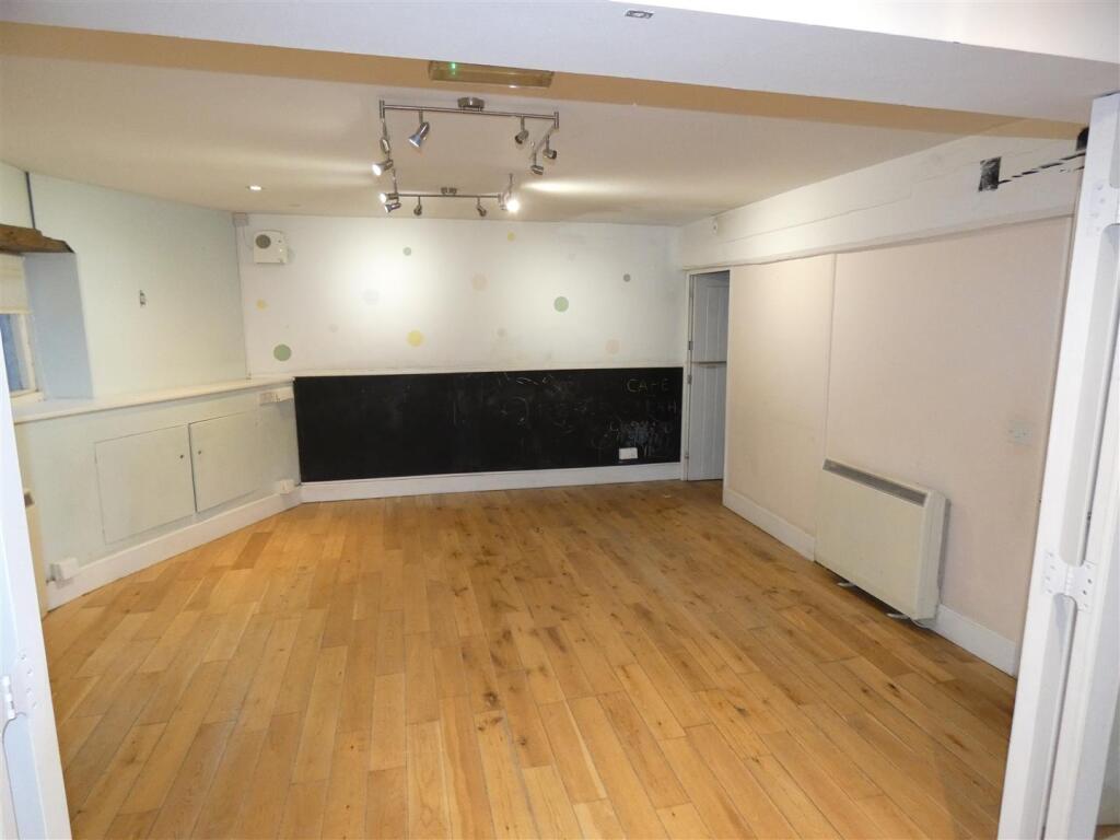 Additional property image - Tarrant Square, Arundel