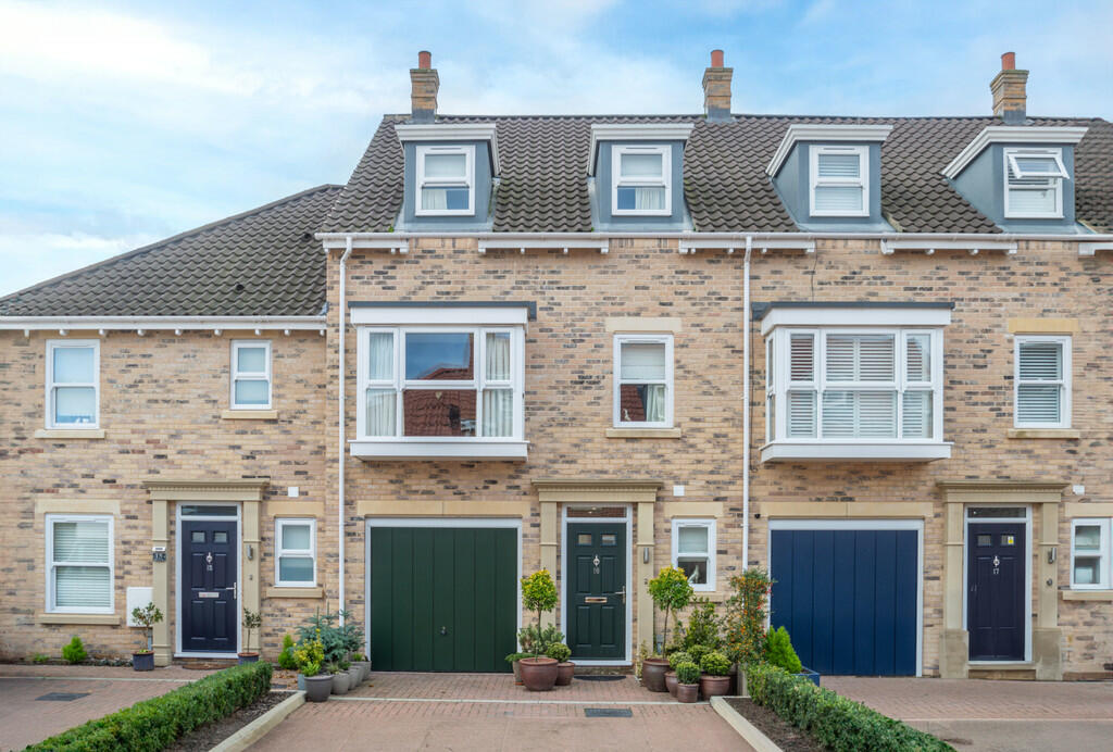 4 bedroom town house for sale in Mildenhall, Bury St. Edmunds, IP28
