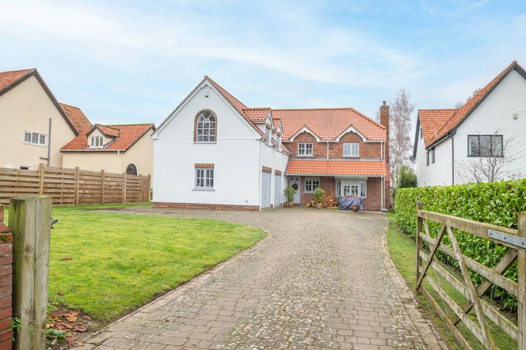 6 bedroom detached house for sale in Tuddenham, Bury St Edmunds, IP28