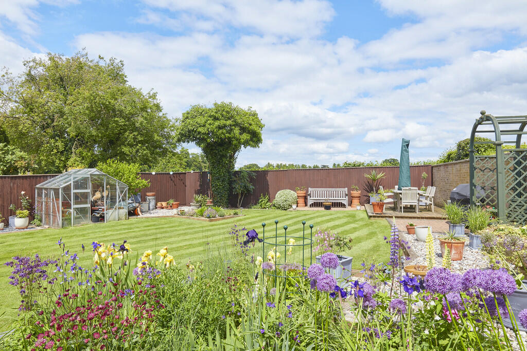 Additional property image - Newmarket, Suffolk