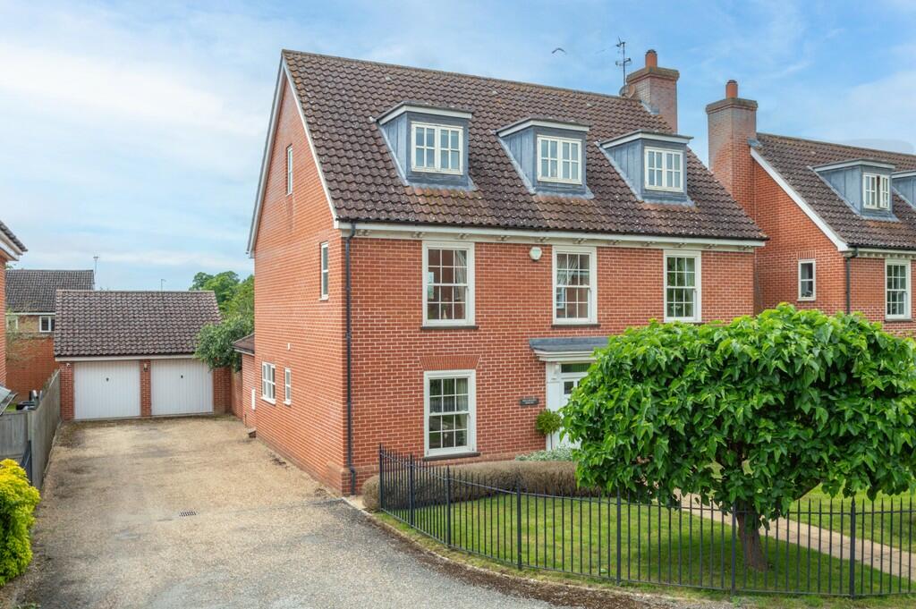 5 bedroom detached house for sale in Exning, Suffolk, CB8