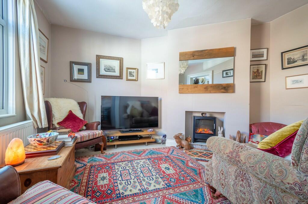Additional property image - Newmarket, Suffolk