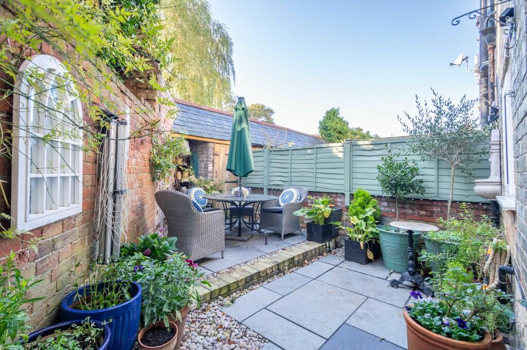 Additional property image - Newmarket, Suffolk