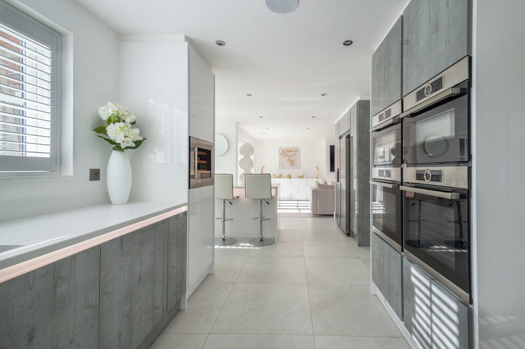 Additional property image - Newmarket, Suffolk