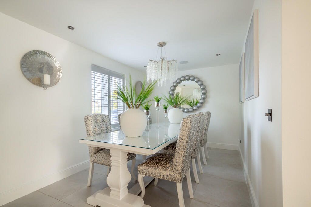 Additional property image - Newmarket, Suffolk