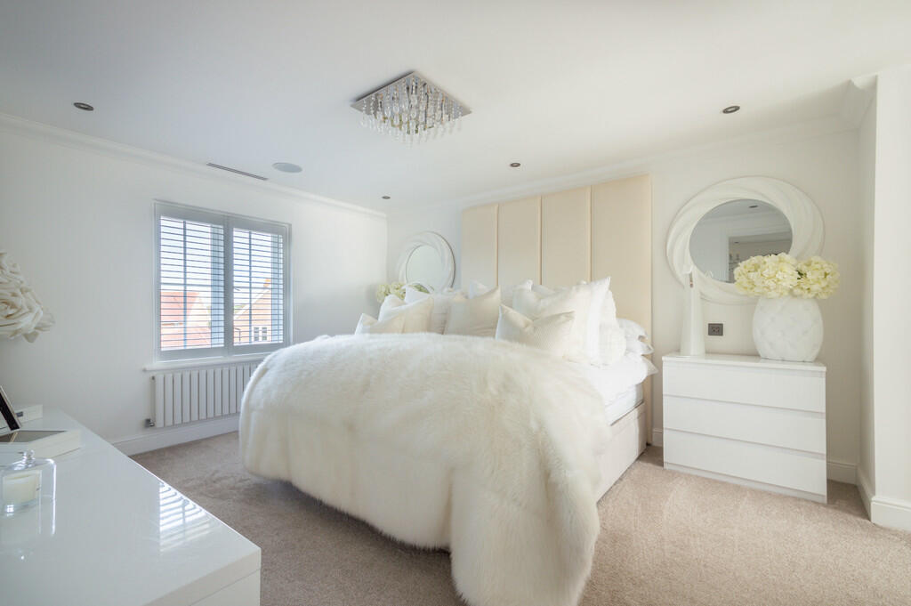Additional property image - Newmarket, Suffolk