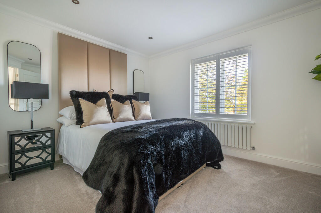 Additional property image - Newmarket, Suffolk