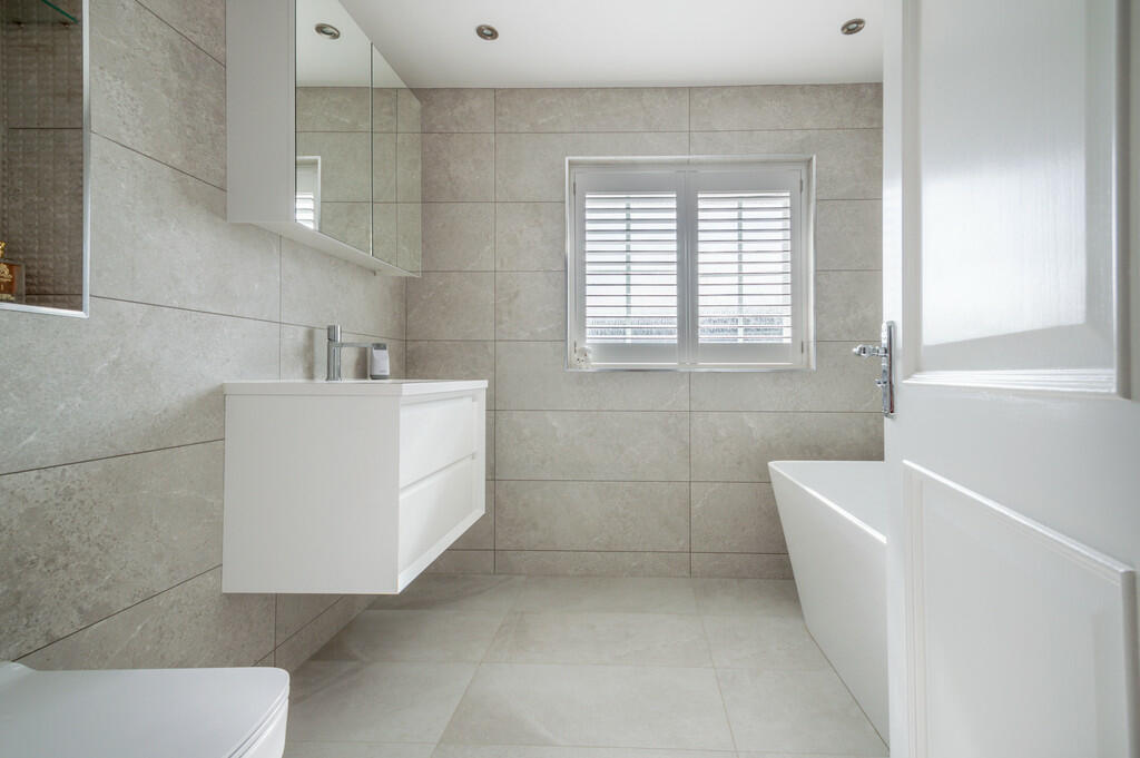 Additional property image - Newmarket, Suffolk
