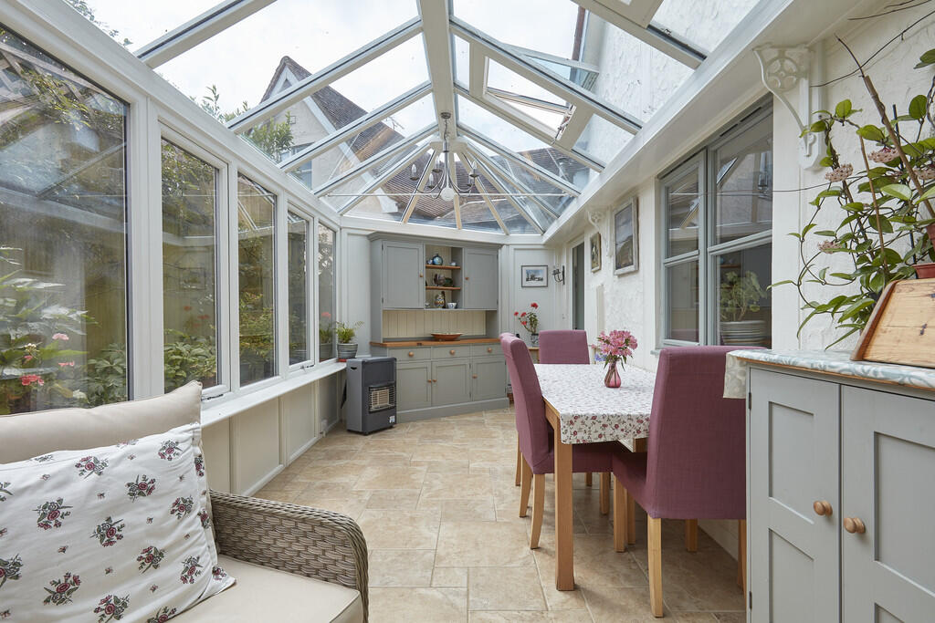 Additional property image - Ashley, Newmarket