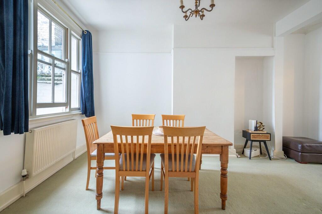 Additional property image - Newmarket, Suffolk