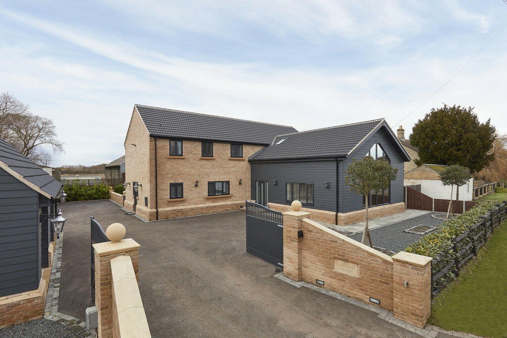 5 bedroom detached house for sale in Soham, Cambridgeshire, CB7