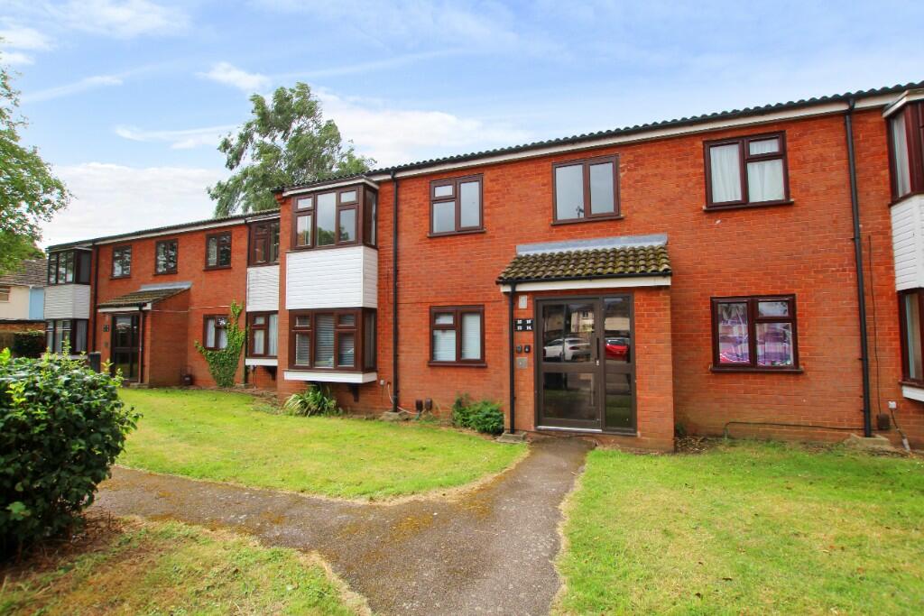 1 bedroom flat for sale in Potton Road, Biggleswade, Bedfordshire, SG18