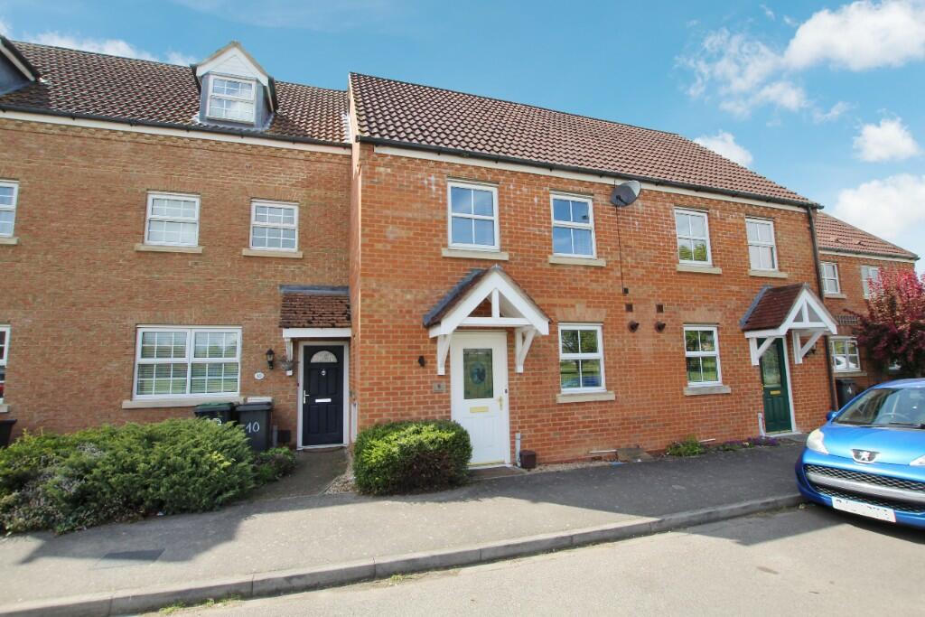 2 bedroom terraced house for sale in Osprey Close, Sandy, Bedfordshire, SG19