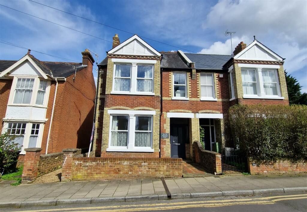 4 bedroom semi-detached house for sale in Nunnery Road, Canterbury, CT1