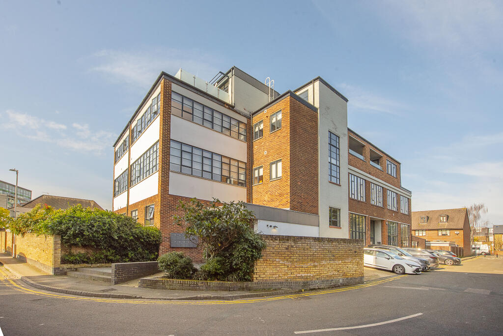 Main image of property: Cowleaze Road, Kingston, KT2