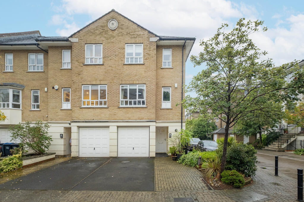 Main image of property: Samuel Gray Gardens, Kingston Upon Thames, KT2