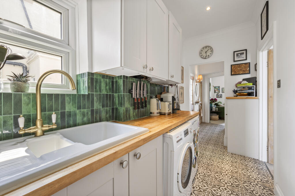 Main image of property: Ewell Road, Surbiton, KT6