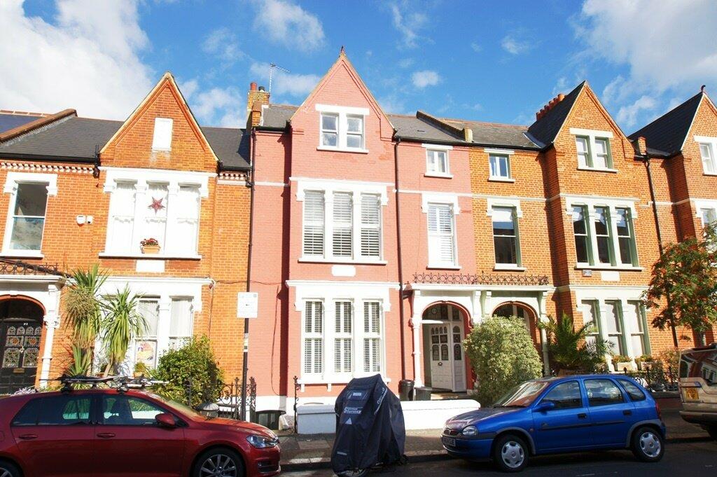 Main image of property: Drakefield Road, London, SW17 8RS