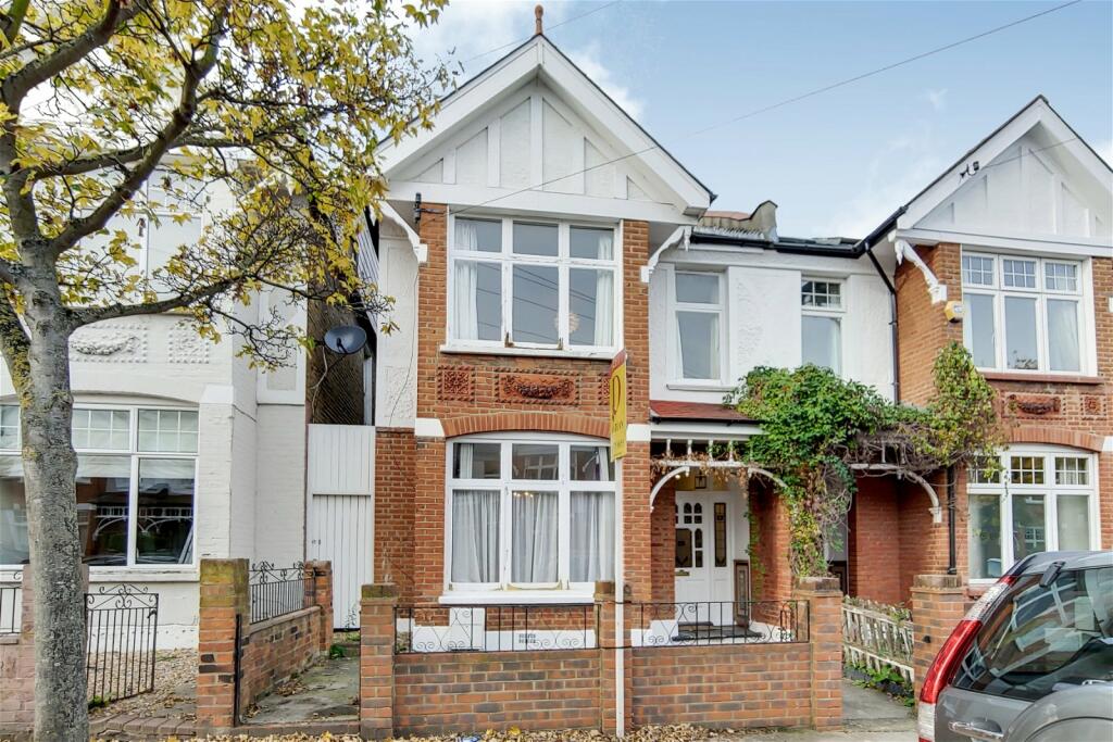 3 bedroom semidetached house for sale in Pendle Road, London, SW16 6RU, SW16